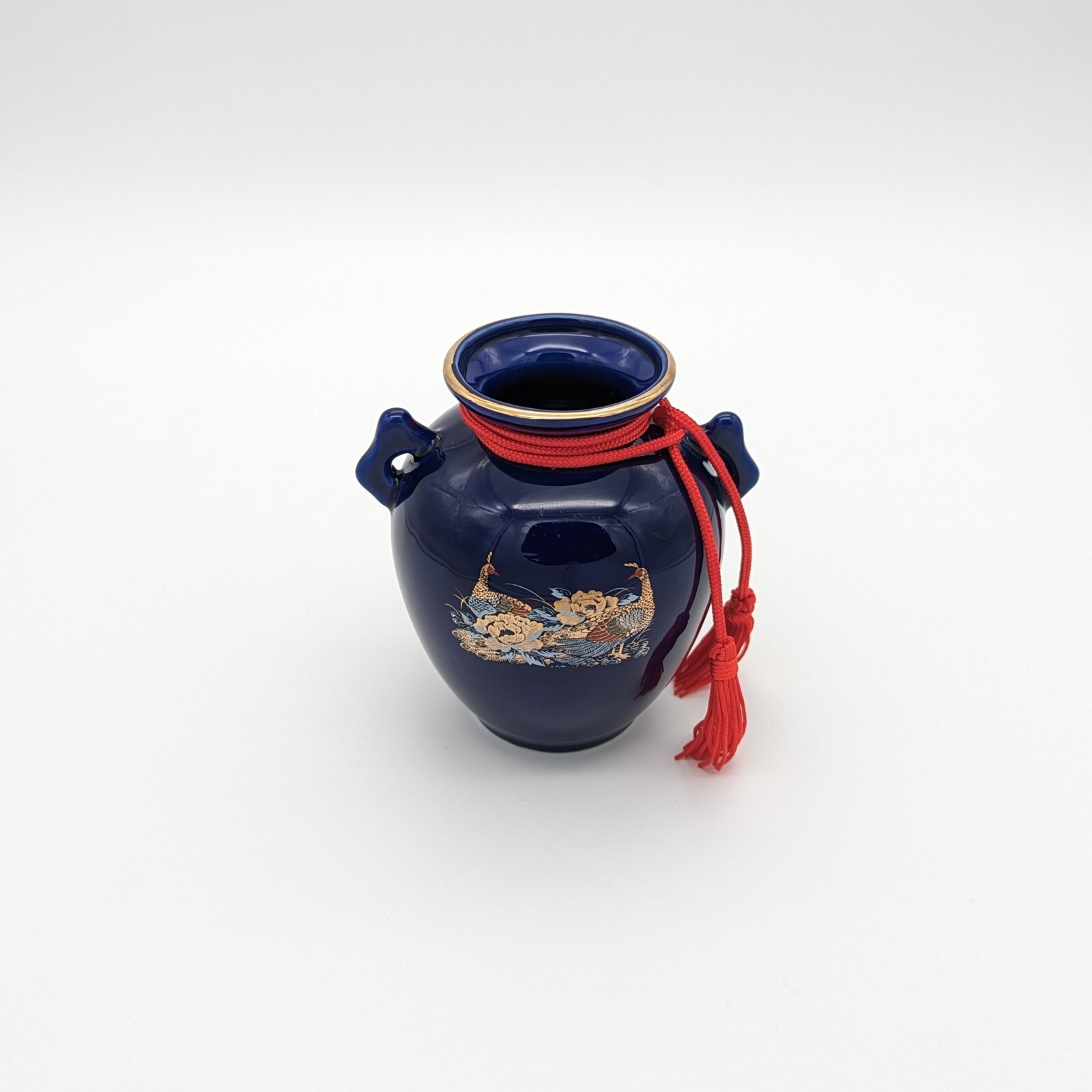 Asian Chinese Unbranded Decorative Ceremonial Vase with tassle