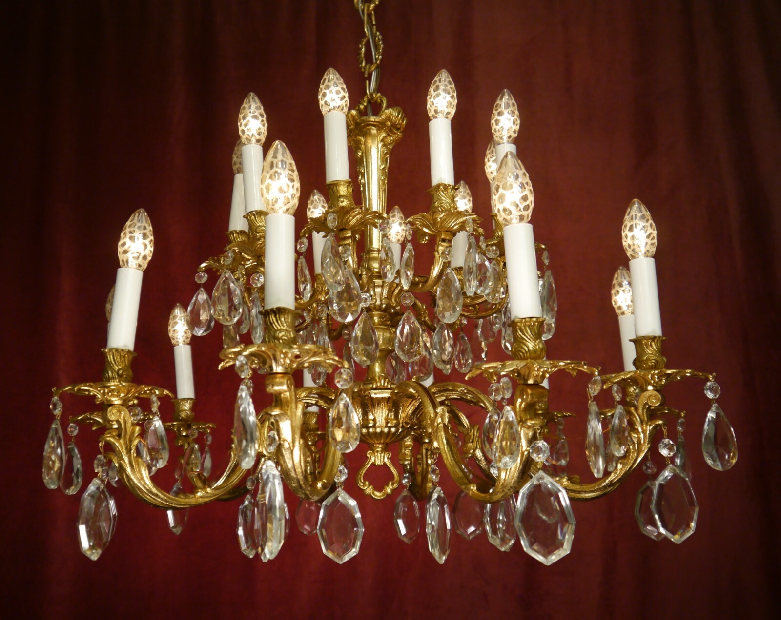 ANTIQUE CHANDELIER BRASS GOLD BRONZE SELDOM CRYSTAL LAMP SPANISH 20 LAMPs Ø 32″
