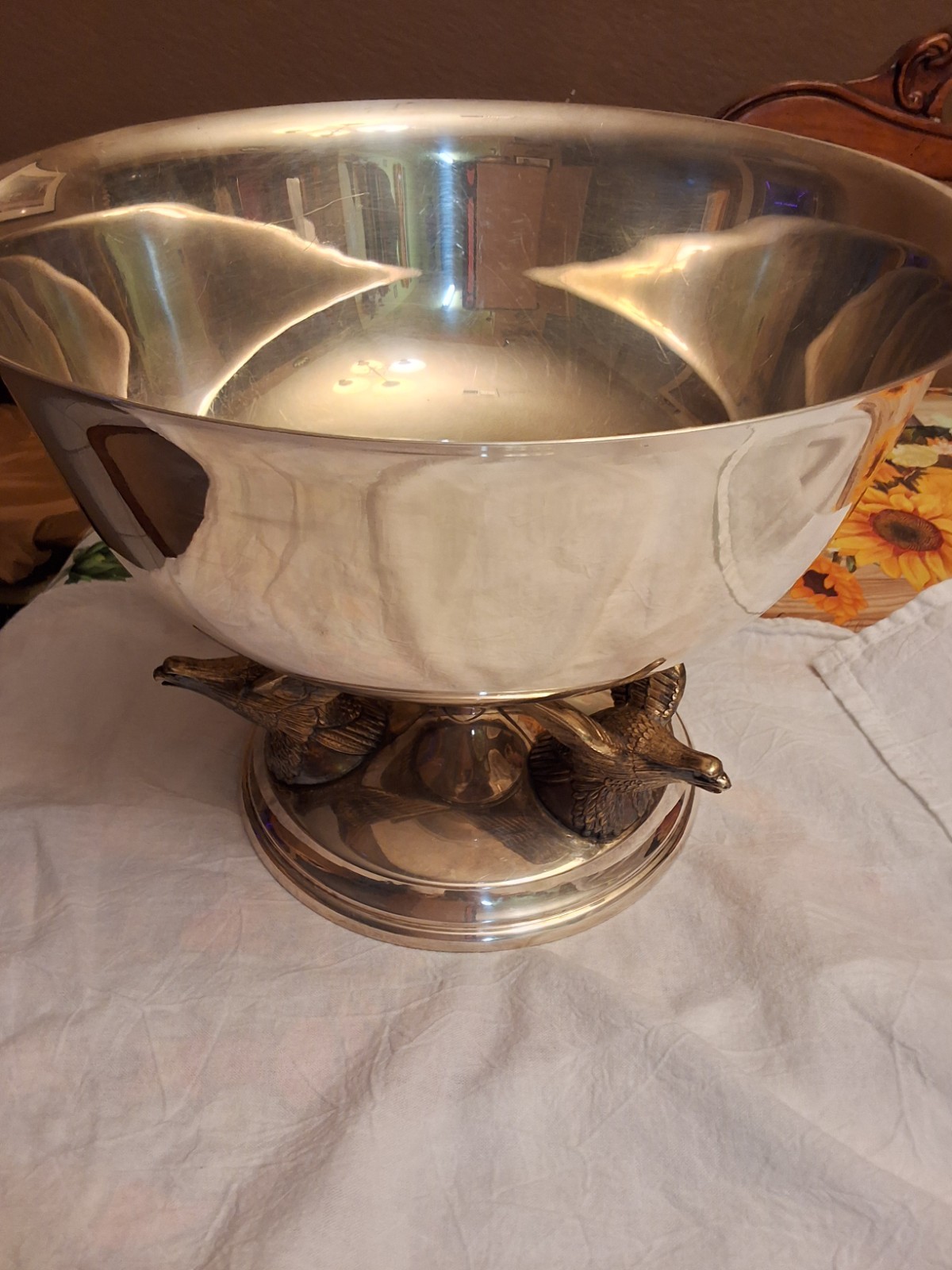 1970s American Eagle Silver Plated Serving Bowl With 3 USA Eagle Pedestal