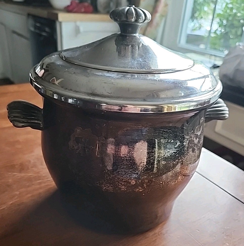 WM Rogers Silver Plated Ice Bucket #27 Glass Lined W/Lid 1960s