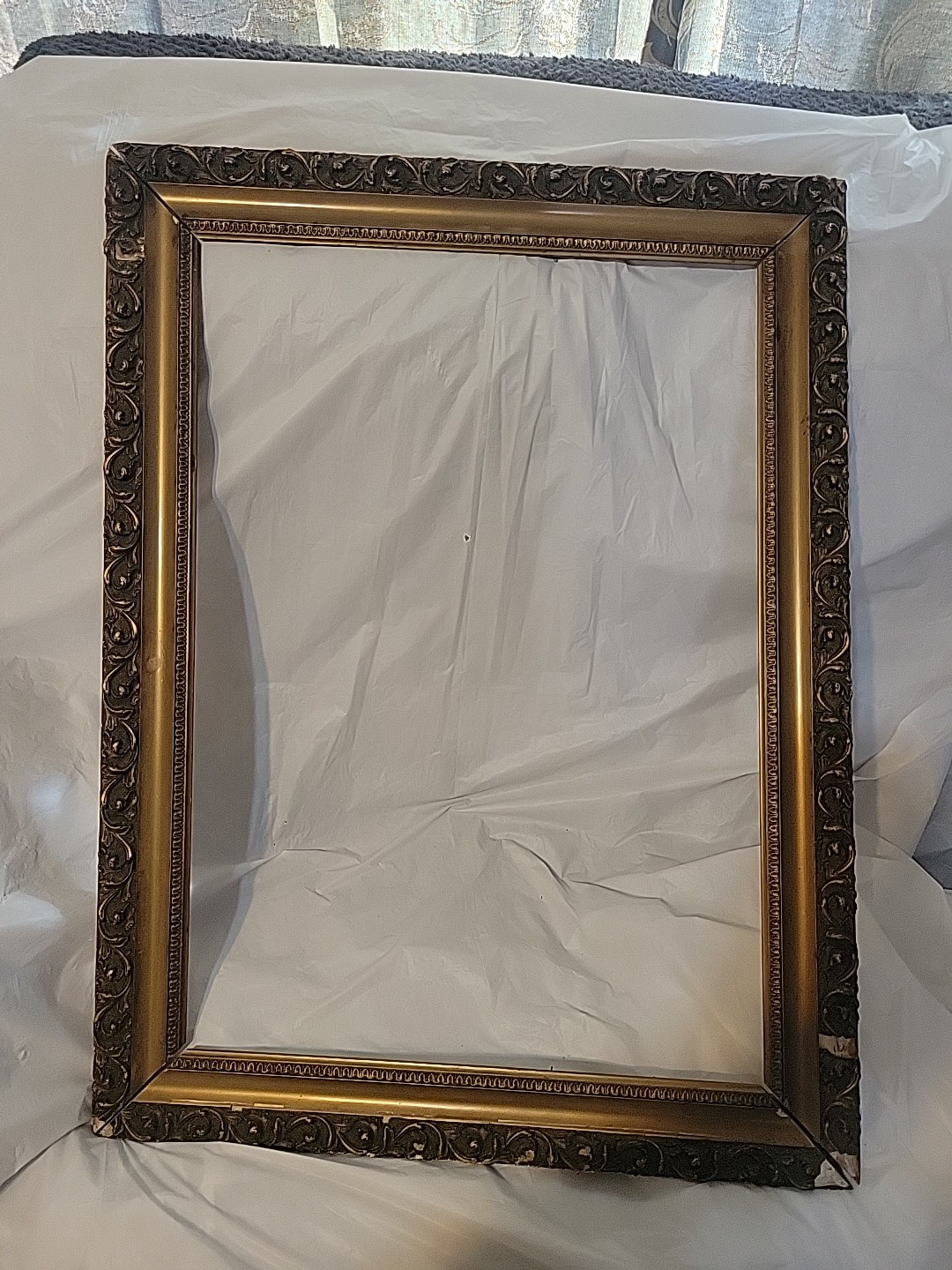 33×25 ANTIQUE GOLD GILT WOOD GESSO FRAME VICTORIAN ORNATE Cartouche Fits27x19