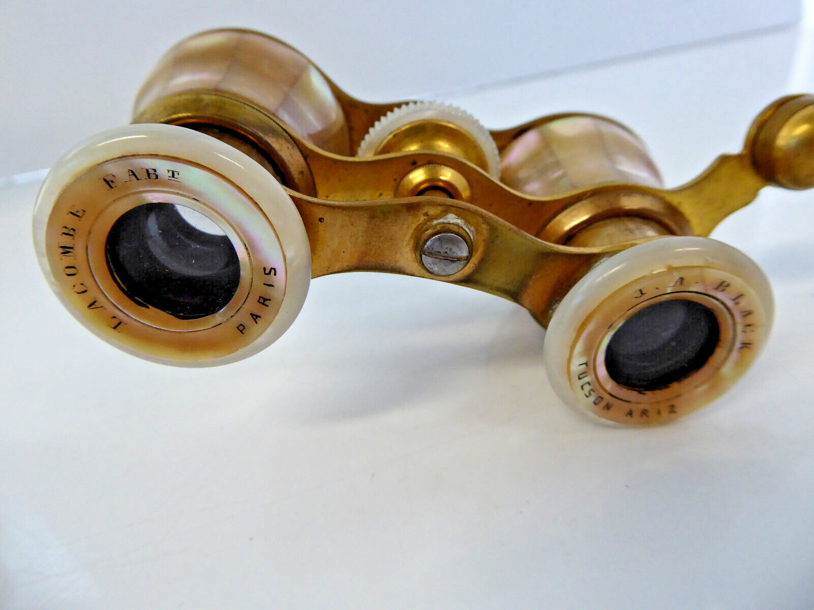 C. 1900 Lacombe Fabt Paris Mother of Pearl Opera Glasses w/ Handle