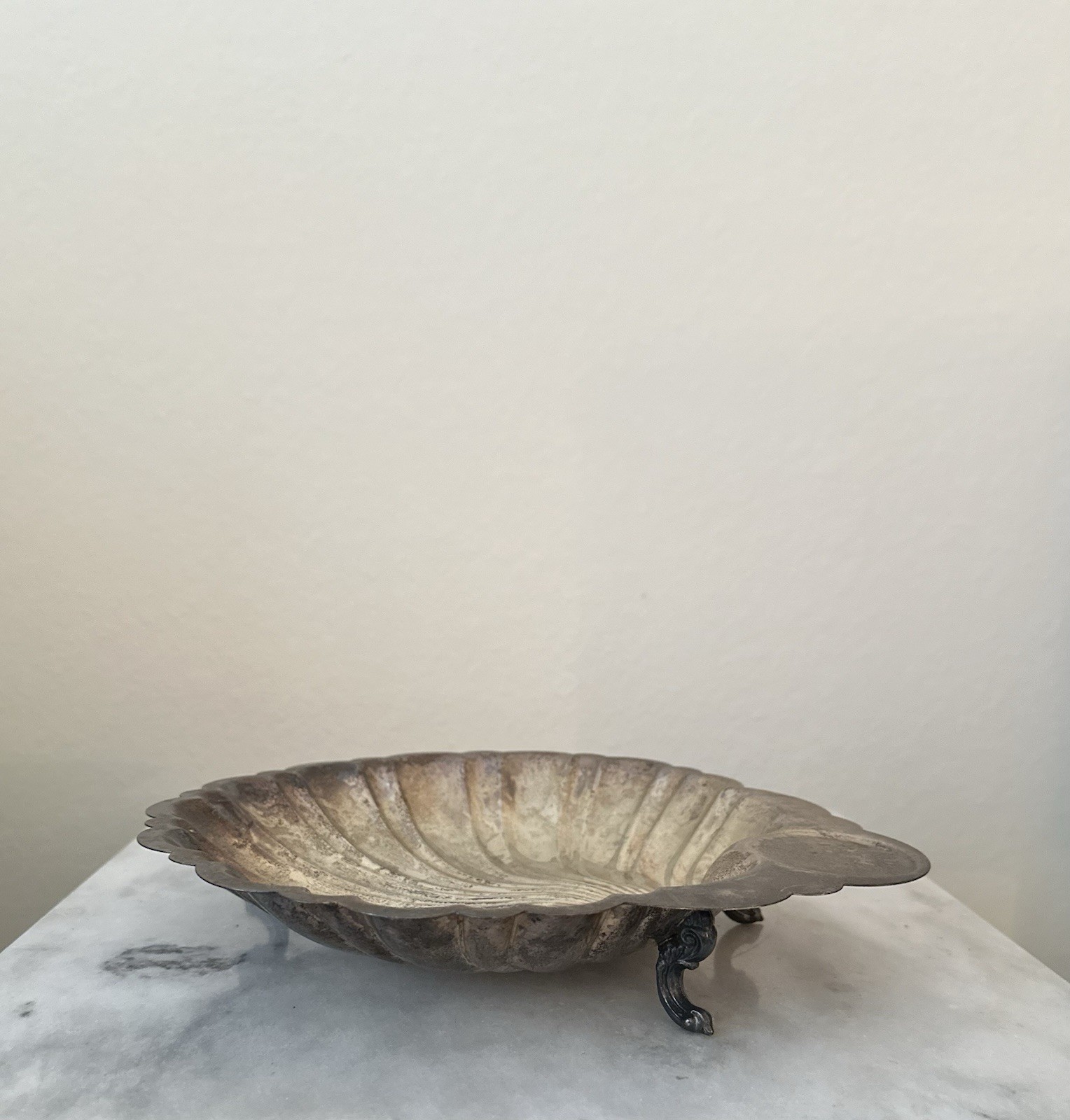 VTG Silver Plated Scallop Shell Footed Bowl Coastal Victorian Centerpiece Decor