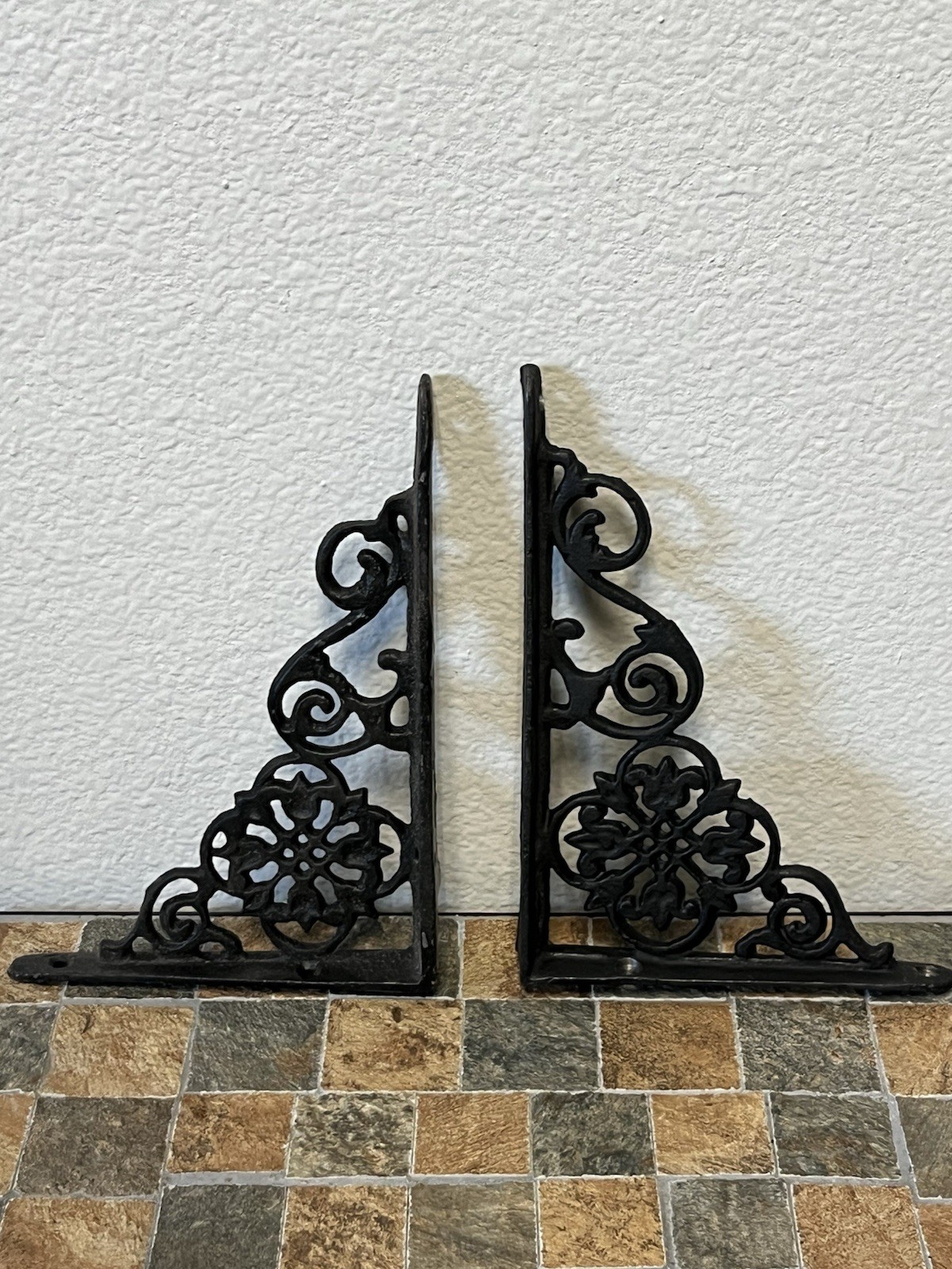 Antique Cast Iron Shelf Bracket Pair Victorian Brackets Supports Salvage 7x5in