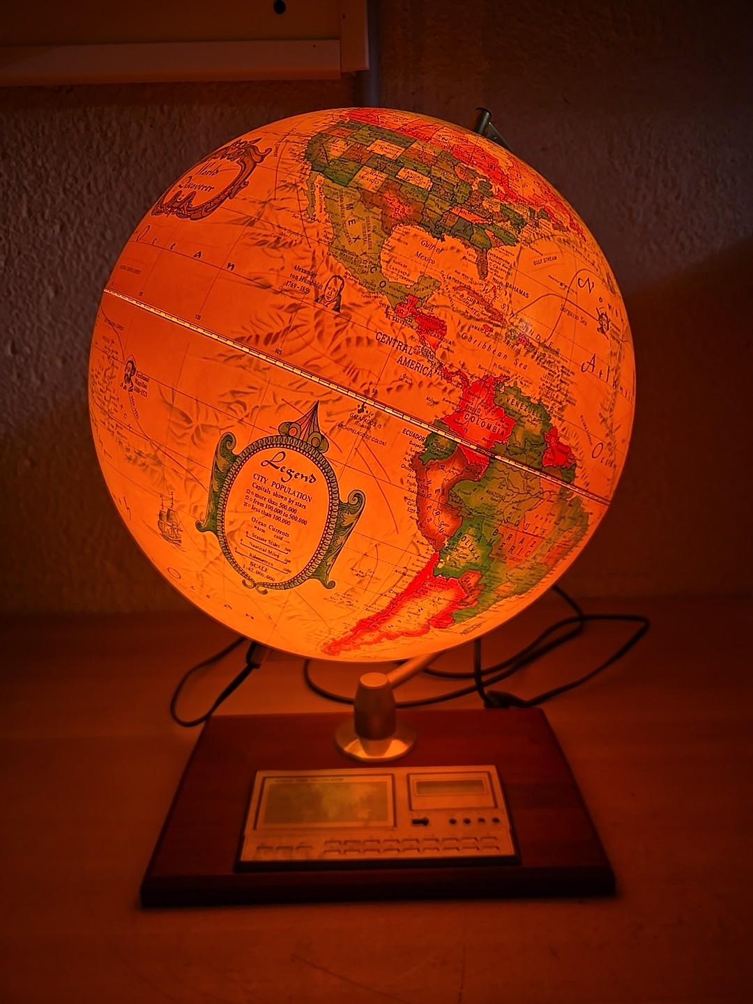 Vintage 1980 Scan-Globe A/S Denmark 12” Lighted Globe “World Discoverer” Tilting