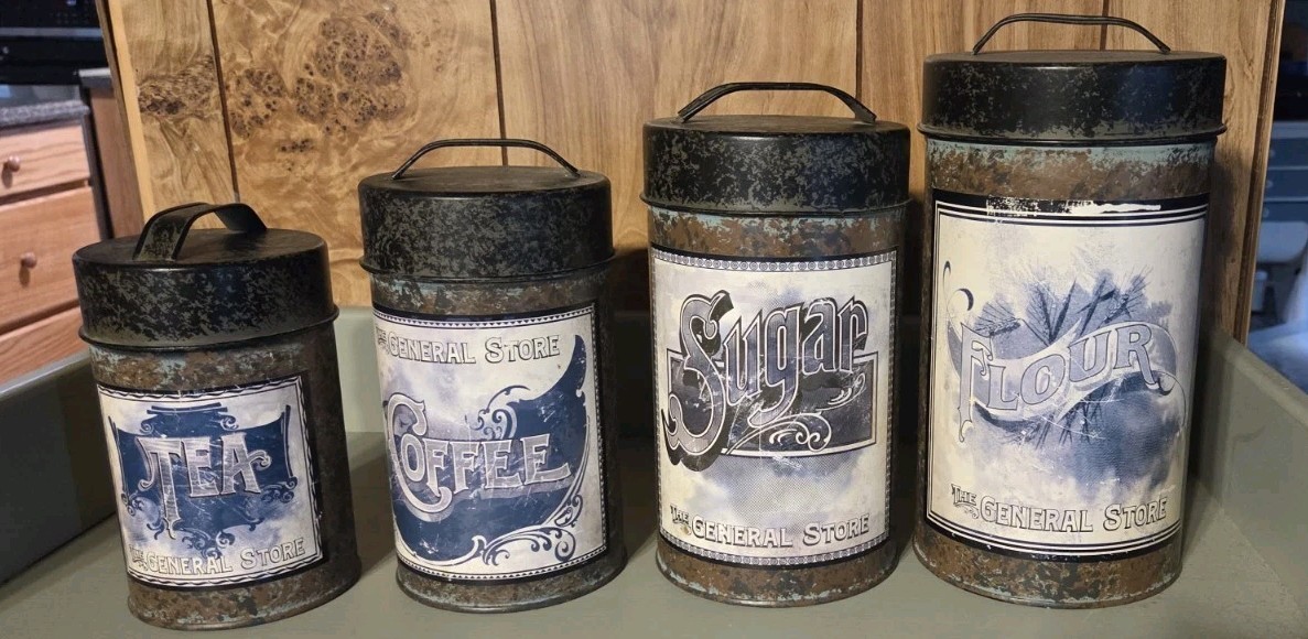THE GENERAL STORE Set Of 4 Vintage Look Canister Set