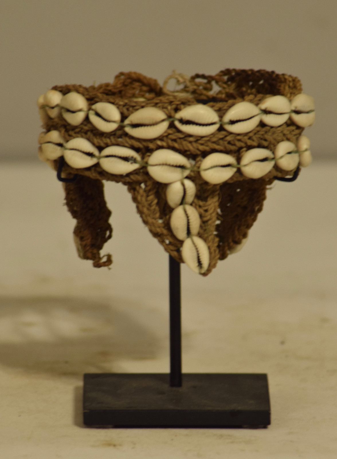 Papua New Guinea Armband Iatmul Tribe Twine Cowrie Shell Armband