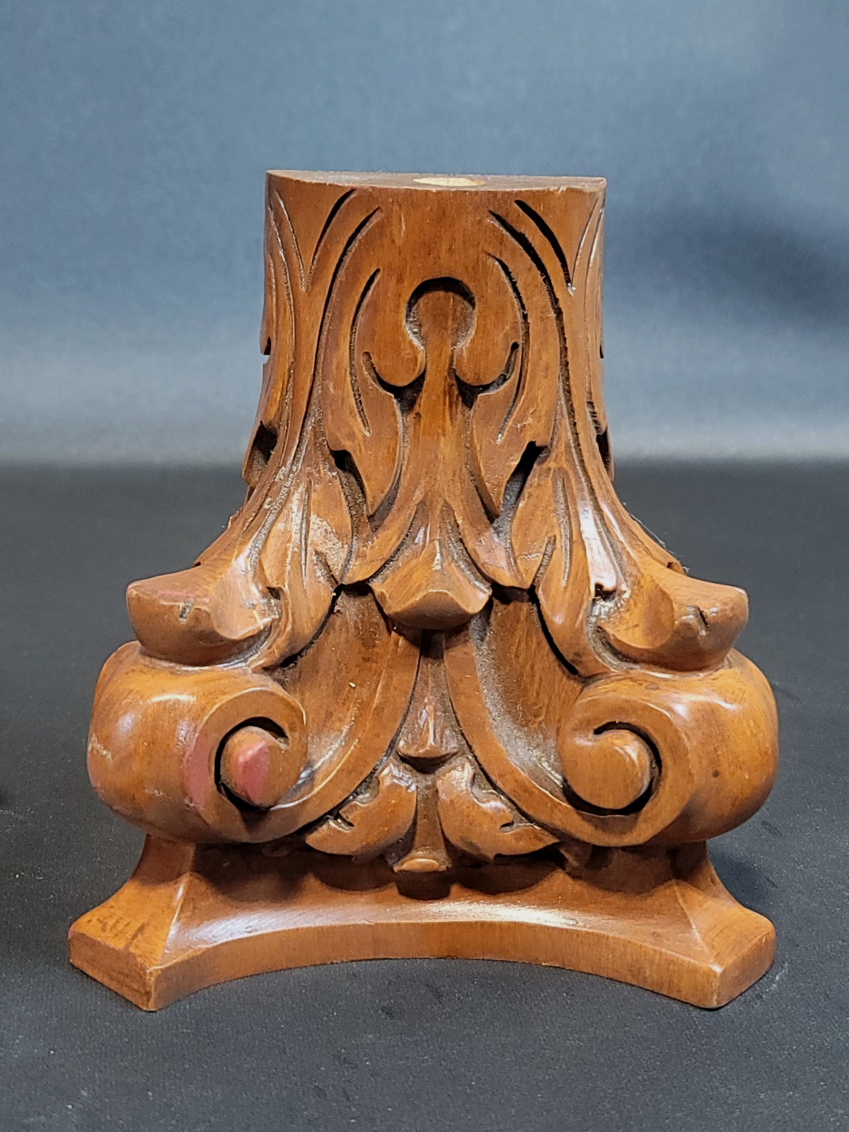 Raymond Enkeboll Designs 1996 Solid Wood Maple Stain Corbel Acanthus Motifs LOT