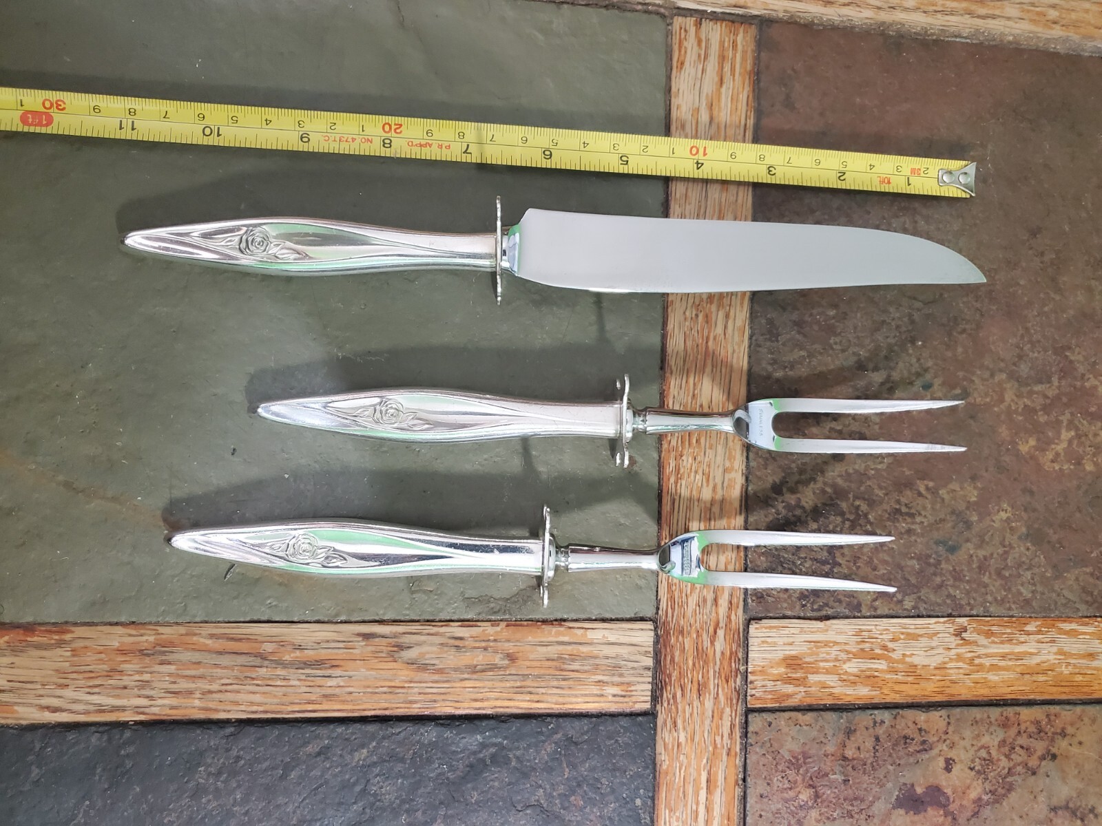 🥀 SILVERPLATE HANDLE STAINLESS STEEL BLADED CARVING🍠 KNIFE & 2 FORK SET
