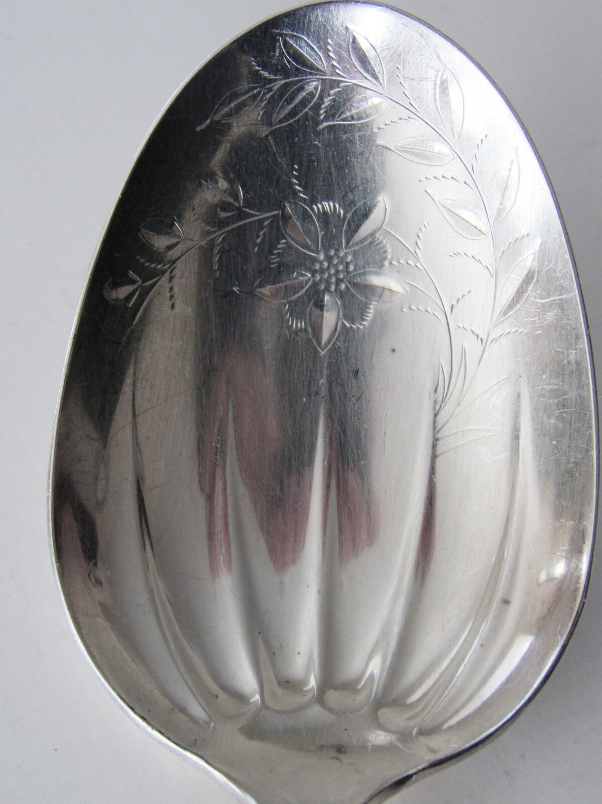 IS 1847 Rogers Bros. LINDEN Silverplate CASSEROLE SPOON 1891