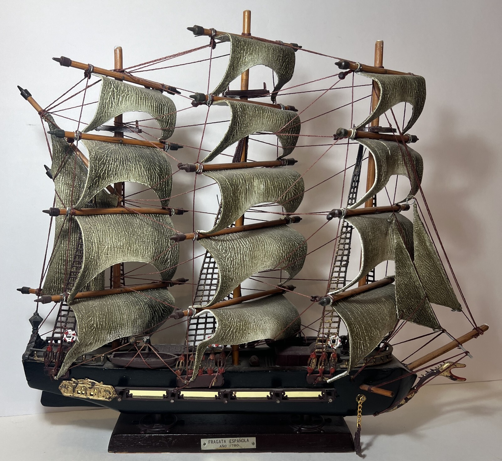 Vintage Fragata Espanola Ano 1780 Spanish Warship Model Ship Boat 15″x16″