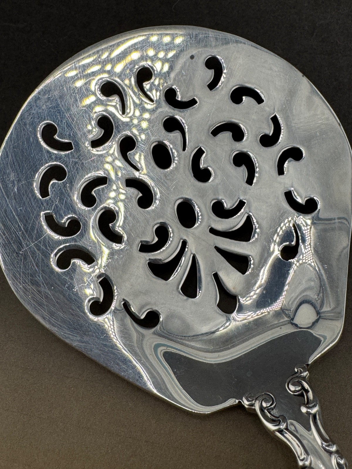 Strasbourg Gorham Sterling Silver Tomato Server 7-5/8″ in mint condition