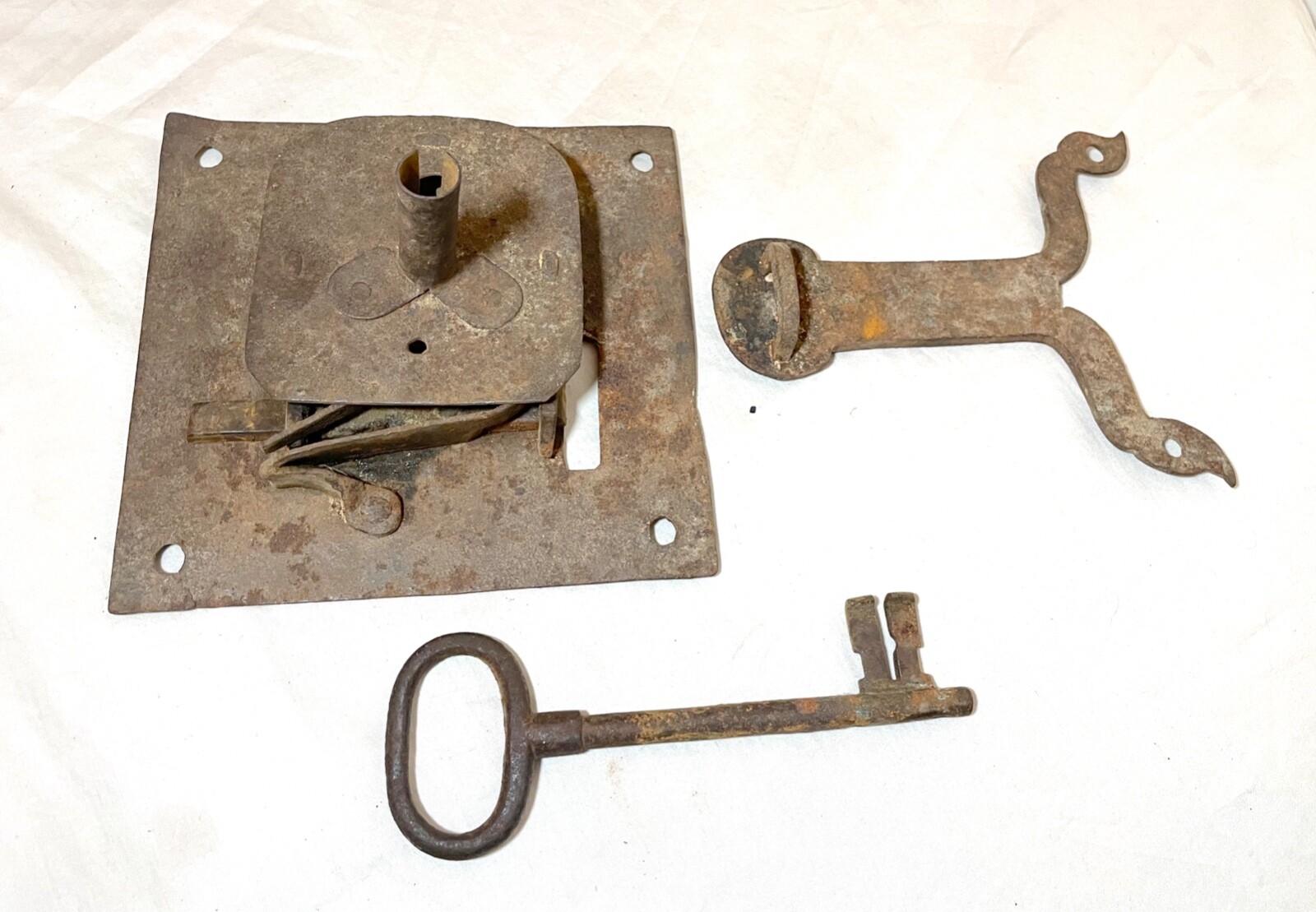 antique 1700’s handmade wrought iron skeleton key lock locking mech. hardware