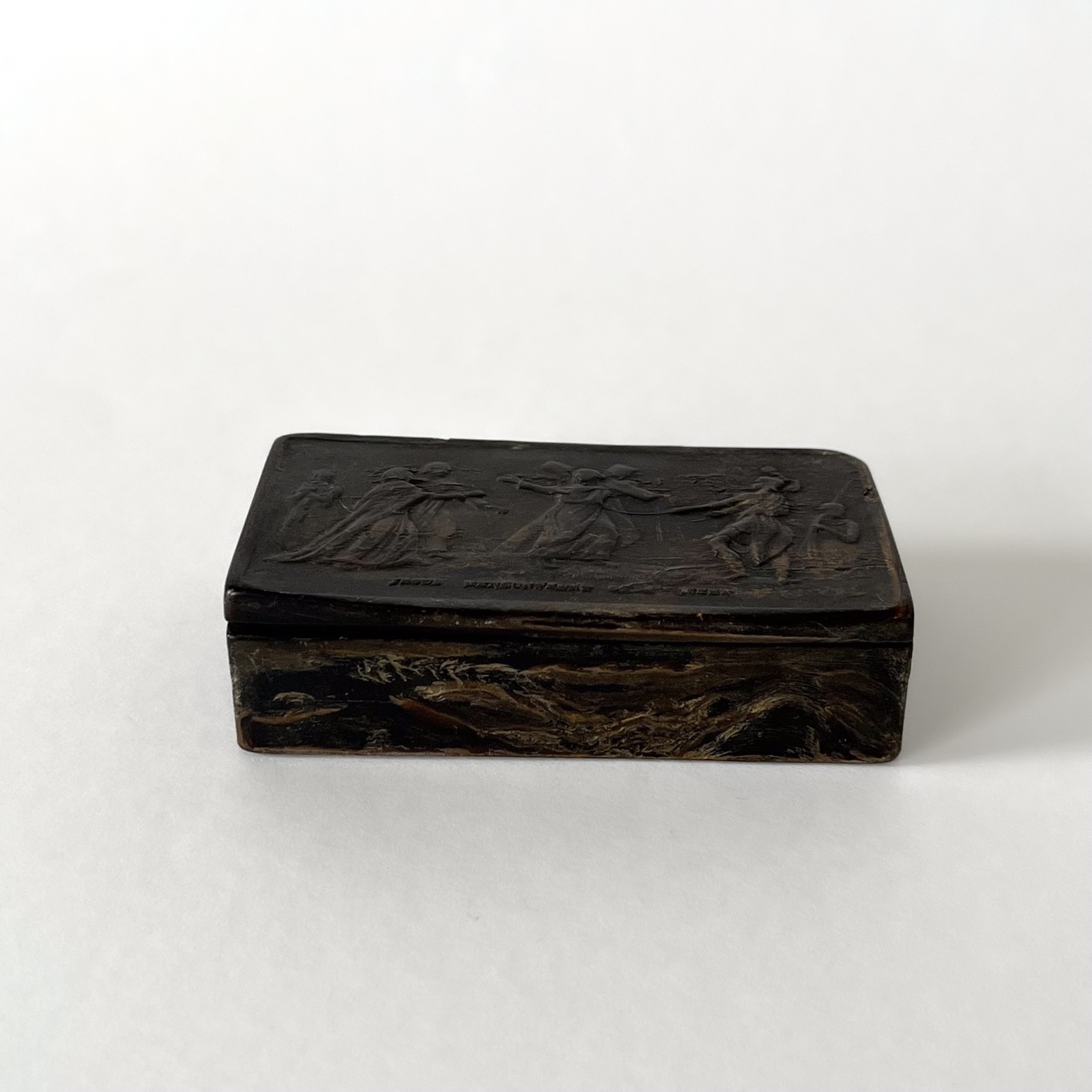 19th Century Carved Horn Snuff Box Religious Scene Jesus Meets His Mother