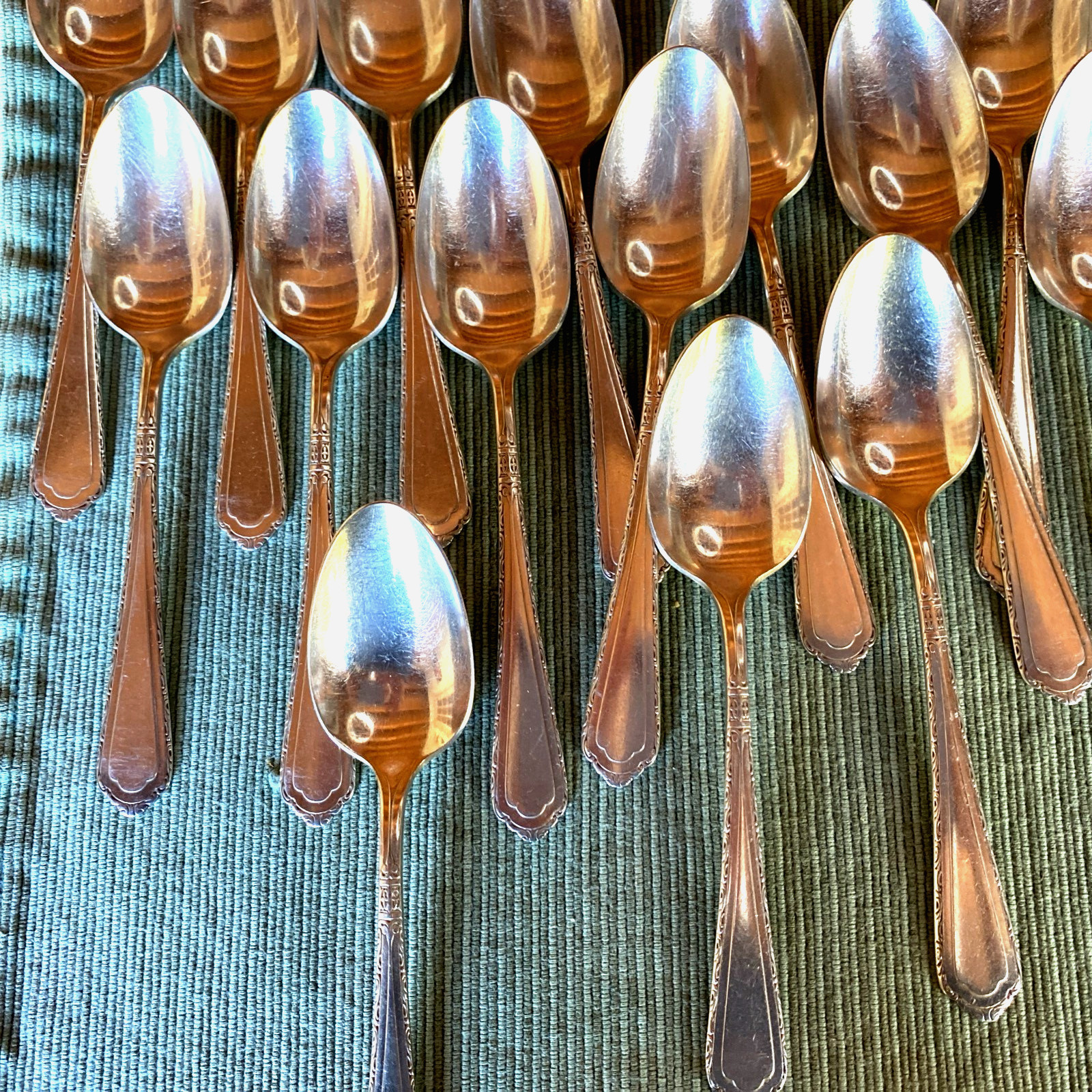 25 Cromwell Silverplate 6″ Teaspoons – Ditch the plastic and disposables!