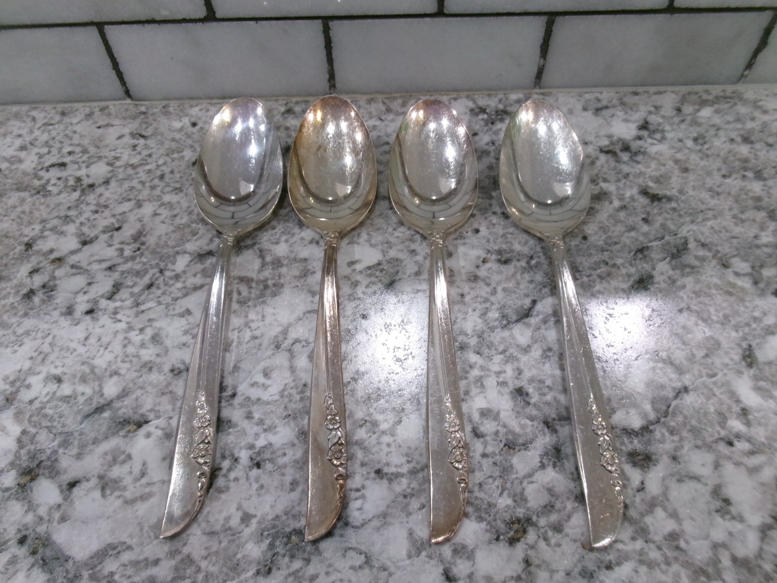 Vintage Oneida Spoons, Silver Plated, Queen Bess II, Pattern, Set Of 4