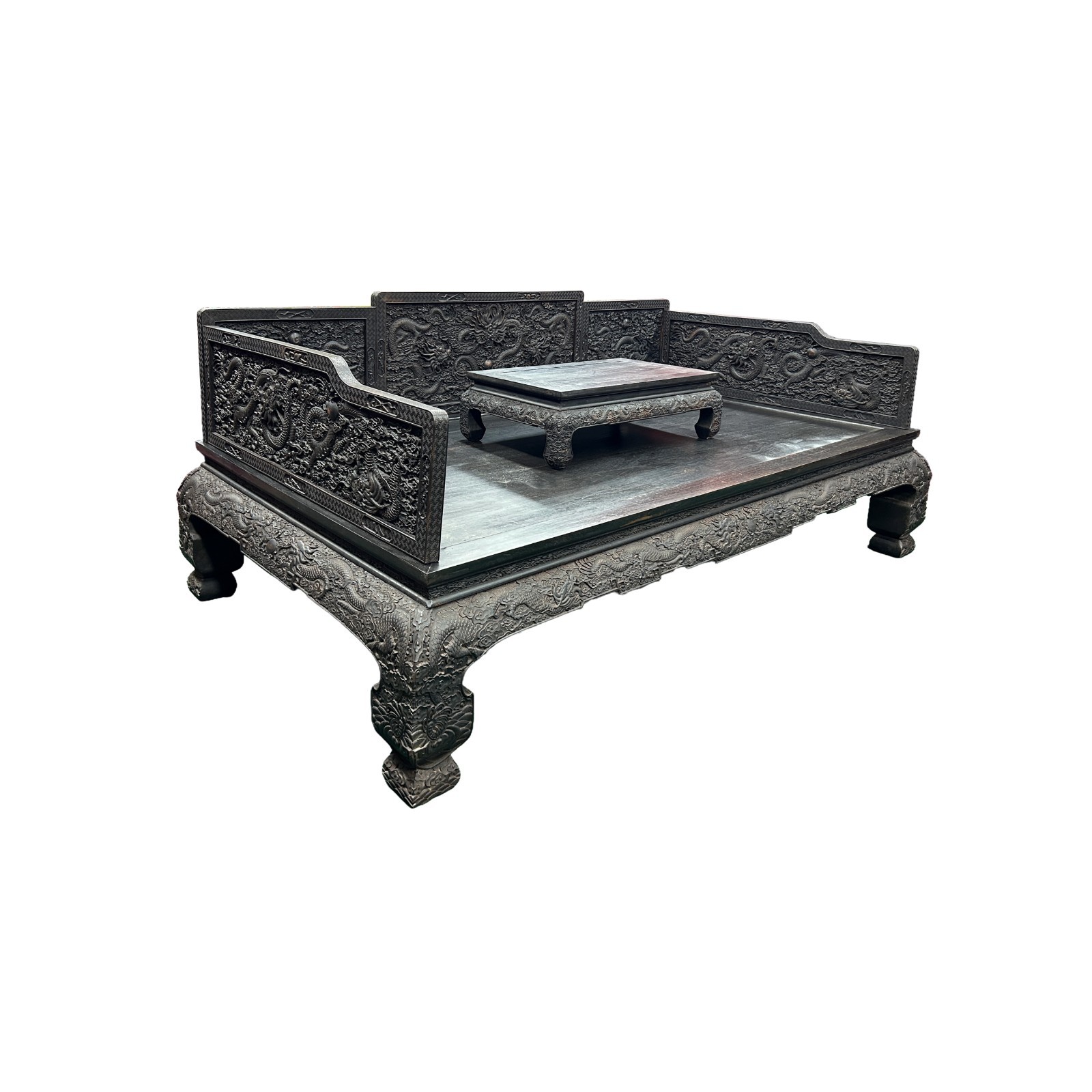 Oriental Dragon Relief Motif Solid Dense Tan Wood Luohan Daybed ws4970