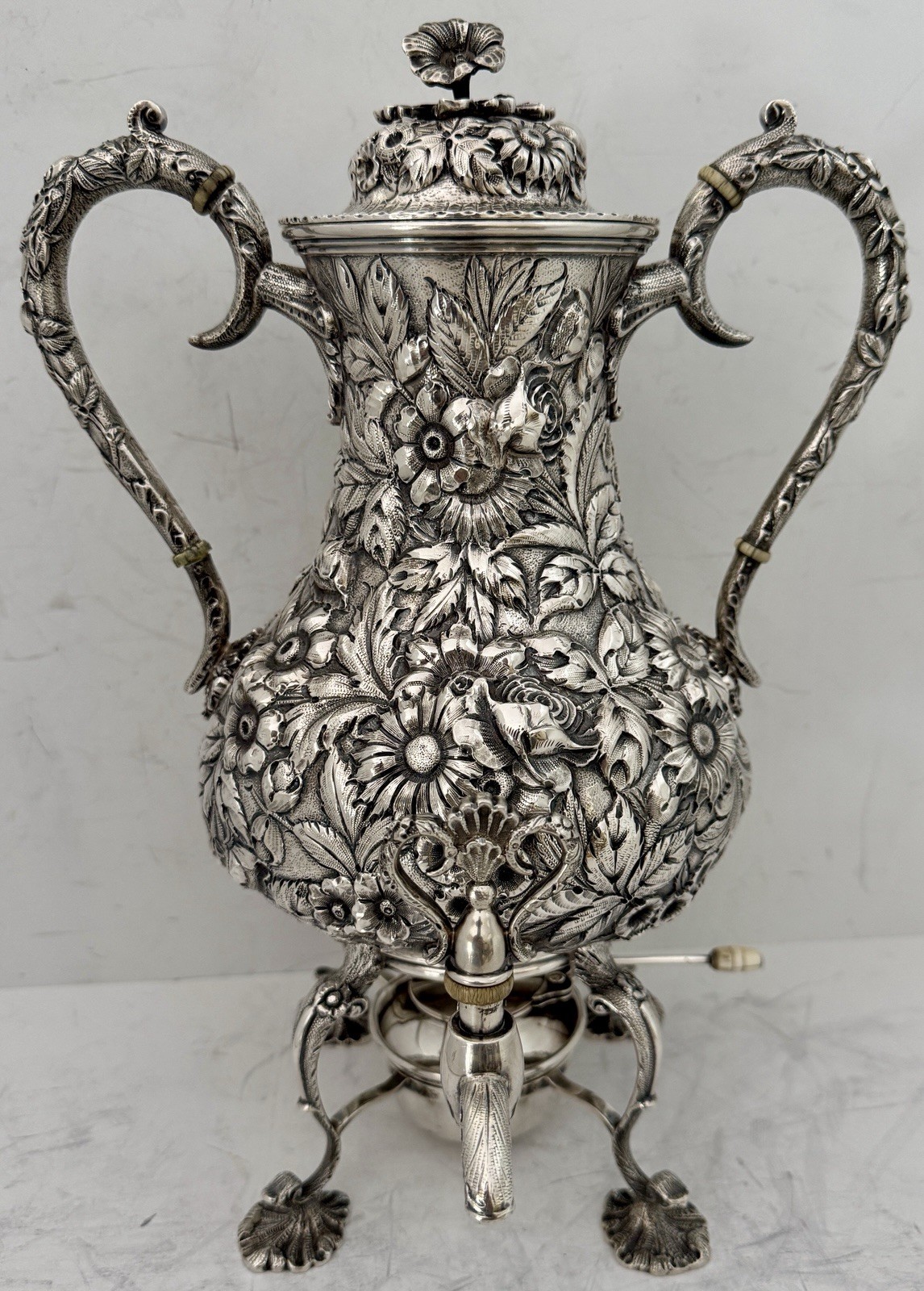 GORGEOUS RARE S KIRK & SON INC 1925 STERLING REPOUSSE PATTERN TEA URN 74.76 OZT.