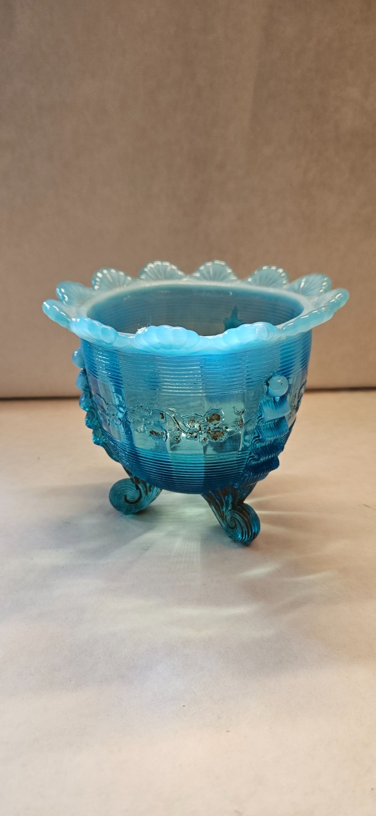 Antique Northwood Londyke Blue Footed 4′ dia. Rose Bowl