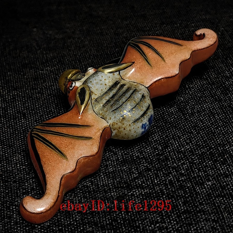 Signature Chinese Famille rose Porcelain painting two-sided bat Snuff Bottle Fam