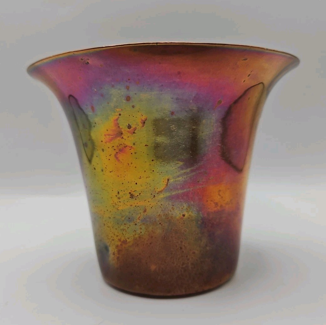 Arts and Crafts Copper flared Beaker or planter 8.5cms tall