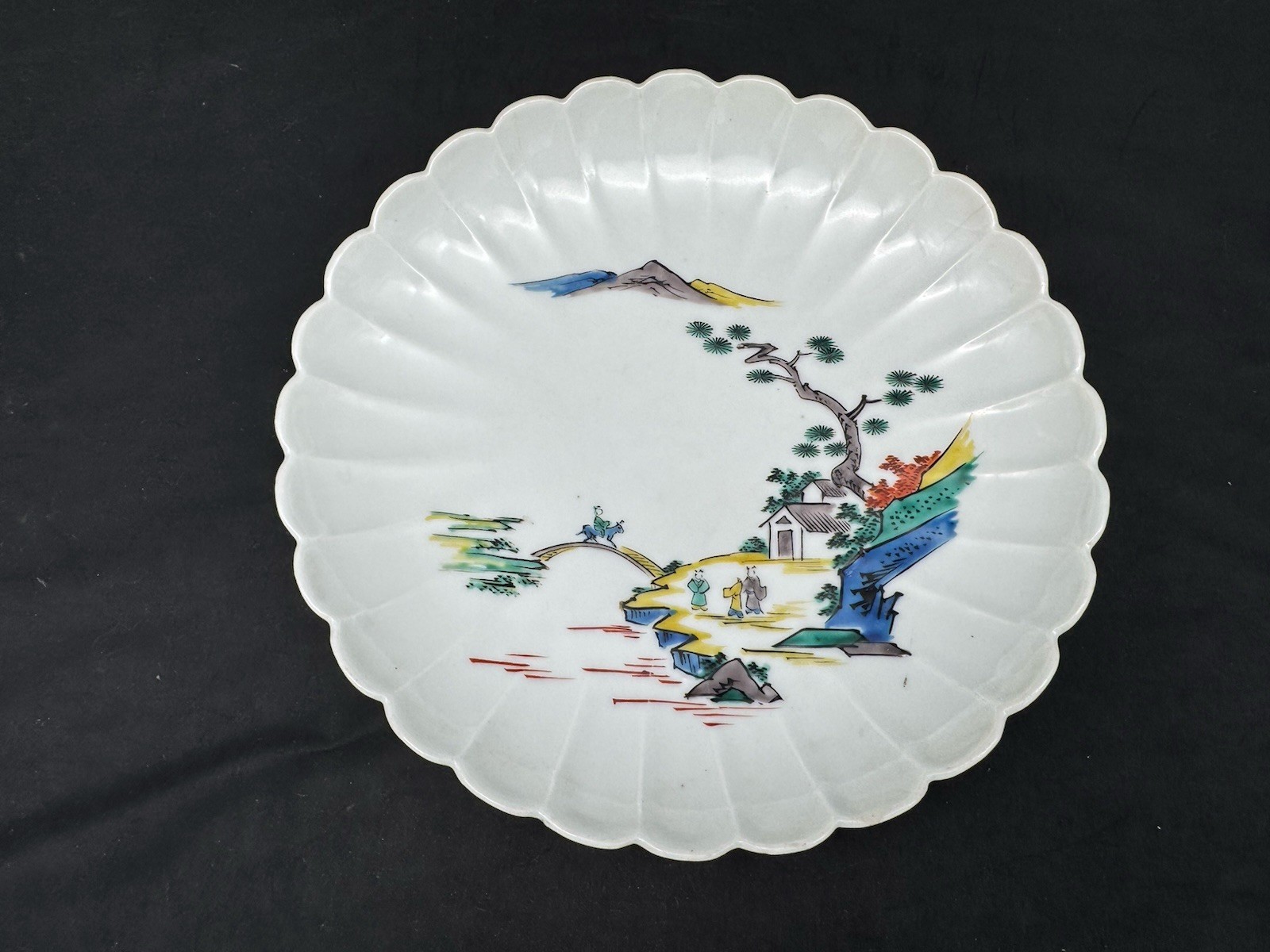 Antique Japanese Kutani Scalloped Porcelain Plate, Signed, 7.5″