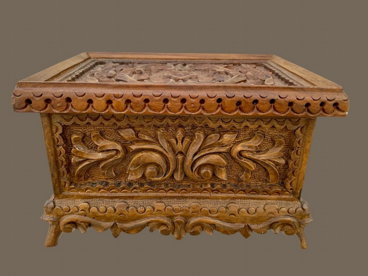 Antique Folk ART Yildirim Turkey Walnut Wood Carved Footed Box w/ Original Label