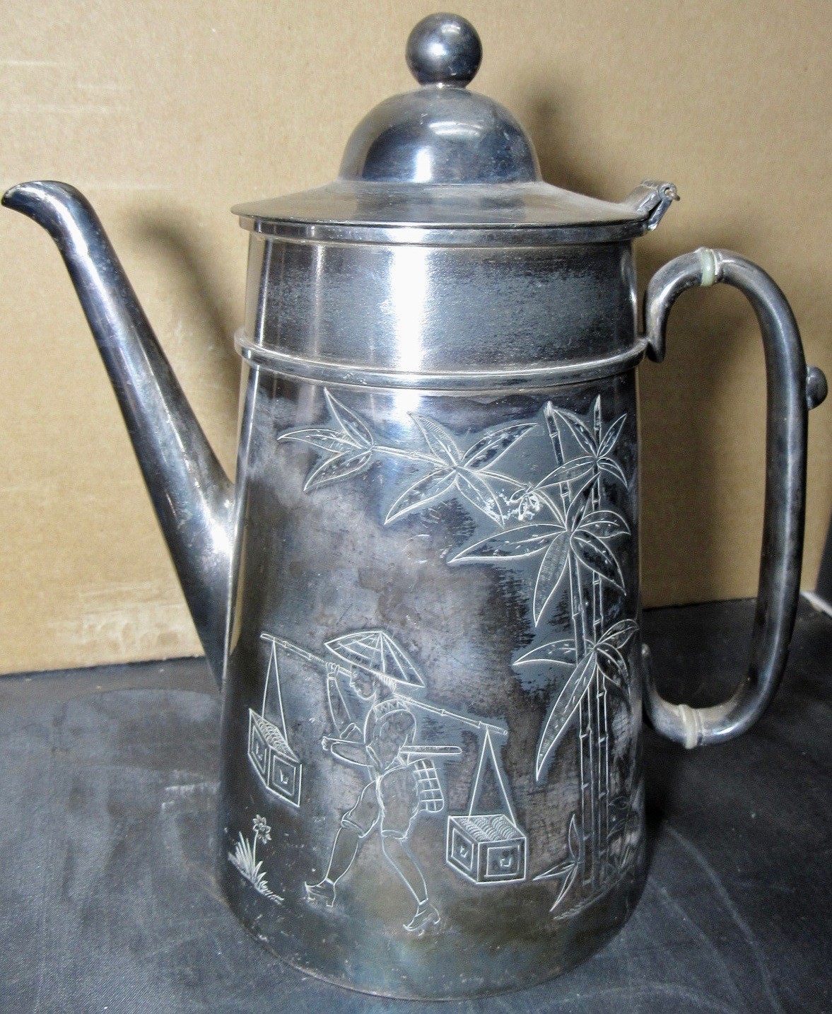 MERIDEN SILVER.PLATE 6 PIECE 1880’S TEA SET RARE JAPONISM ORIENTAL PATTERN