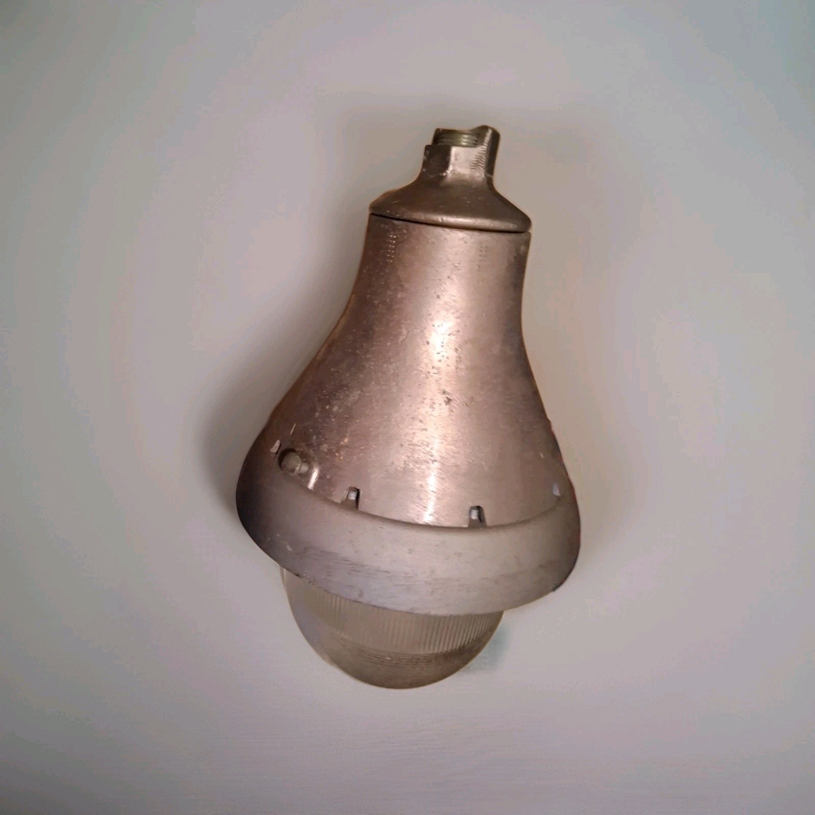 CROUSE HINDS ELECTRONIC LIGHTING FIXTURE FOR HAZARDOUS LOCATIONS