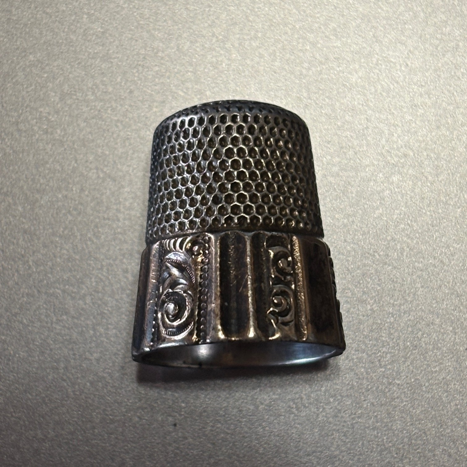 Antique Sterling Silver Thimble 6.79g Size 8 Ketcham & McDougal Fluted Collar