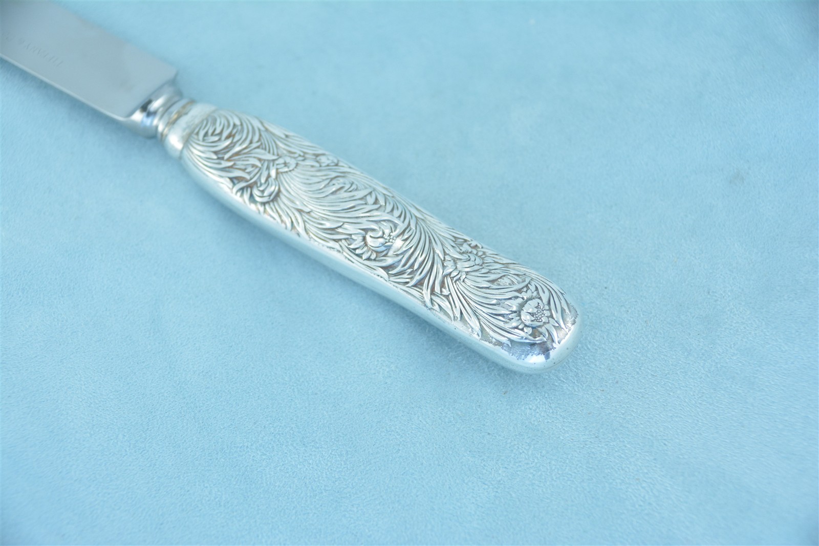Tiffany Chrysanthemum Sterling 10-1/4″ HH Blunt Dinner Knife No Monogram