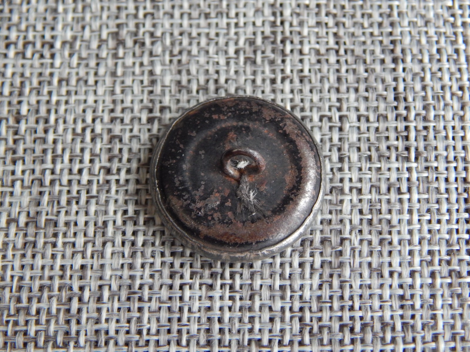 Antique Vtg Picture Button Birds & Urn ~Apx: 7/8″ #107-E