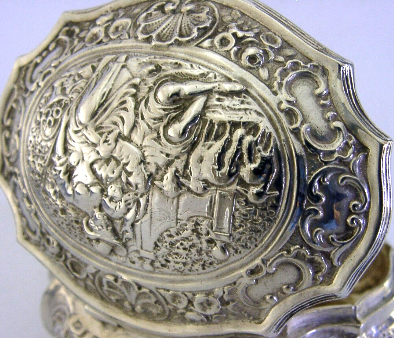 HEAVY 110g SUPERB GERMAN SOLID SILVER TABLE TRINKET BOX c1900 ANTIQUE