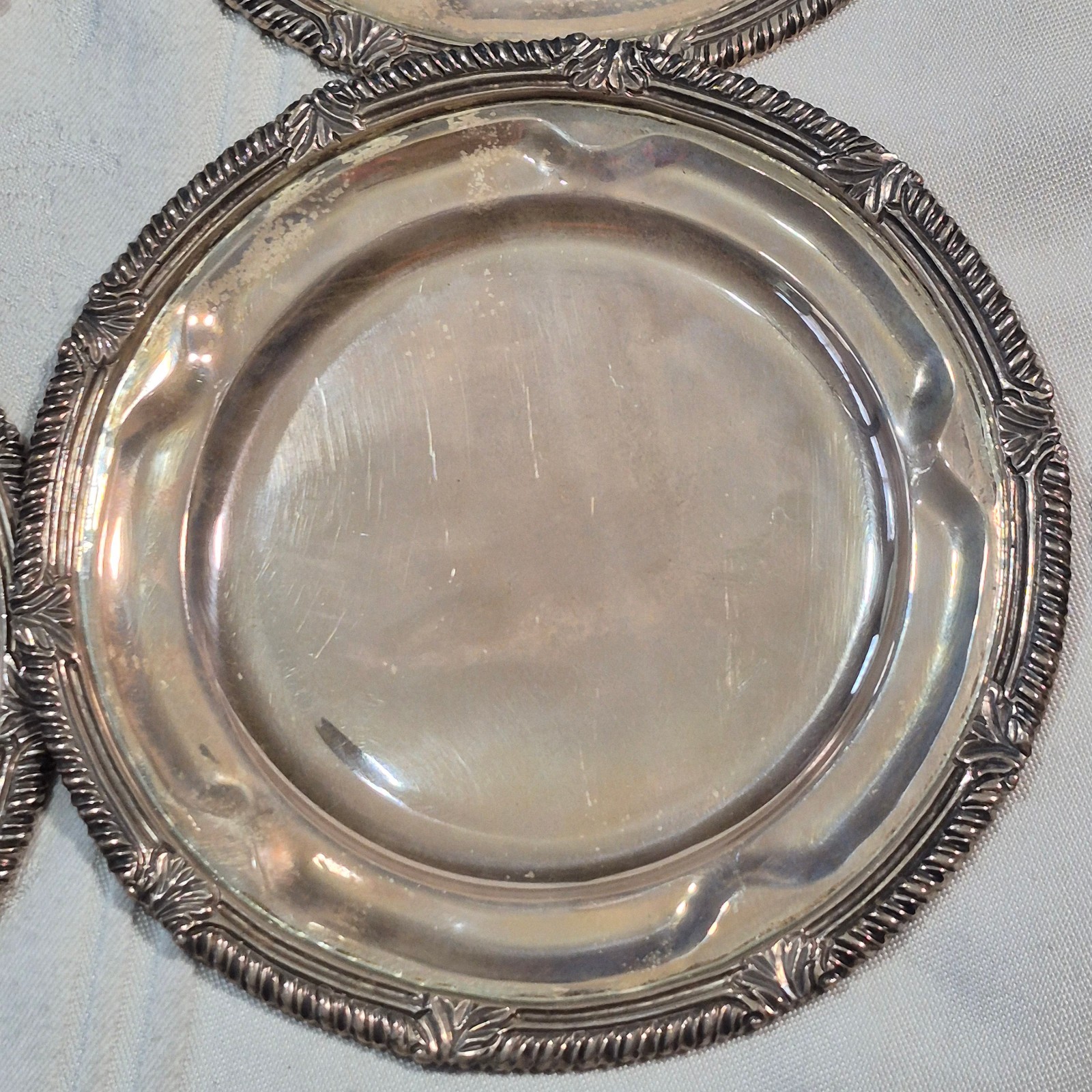 12 VTG SANBORNS MEXICO STERLING SILVER 5.75″ TRAYS 2400g LEAF AND GADROON BORDER
