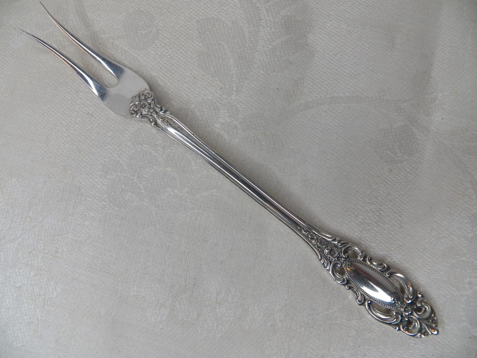TOWLE GRAND DUCHESS STERLING SILVER PICKLE FORK 6 1/8″ NO MONOGRAM