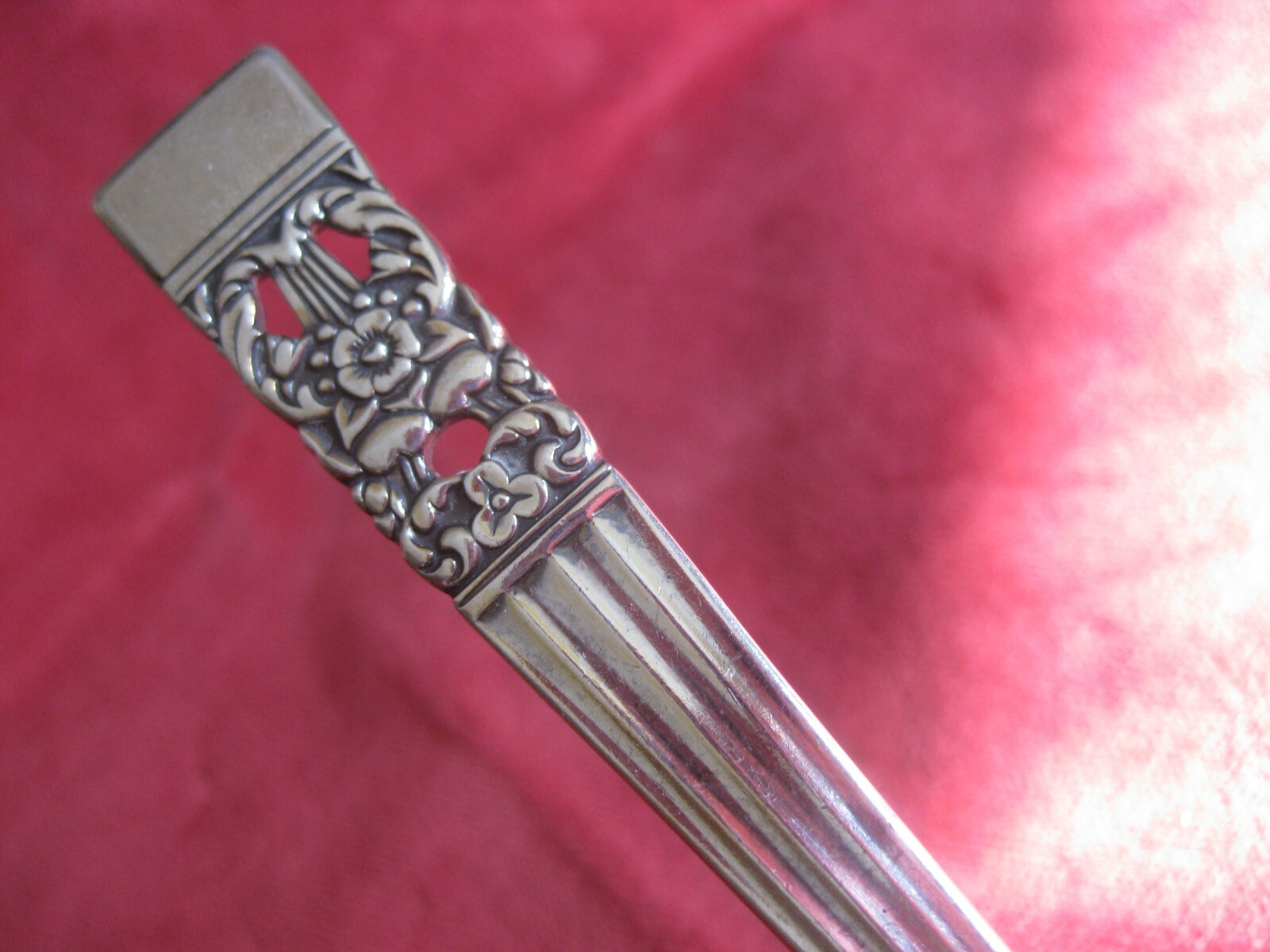 Coronation Meat Fork Community Silver Plate 8.5″ No Mono 1936