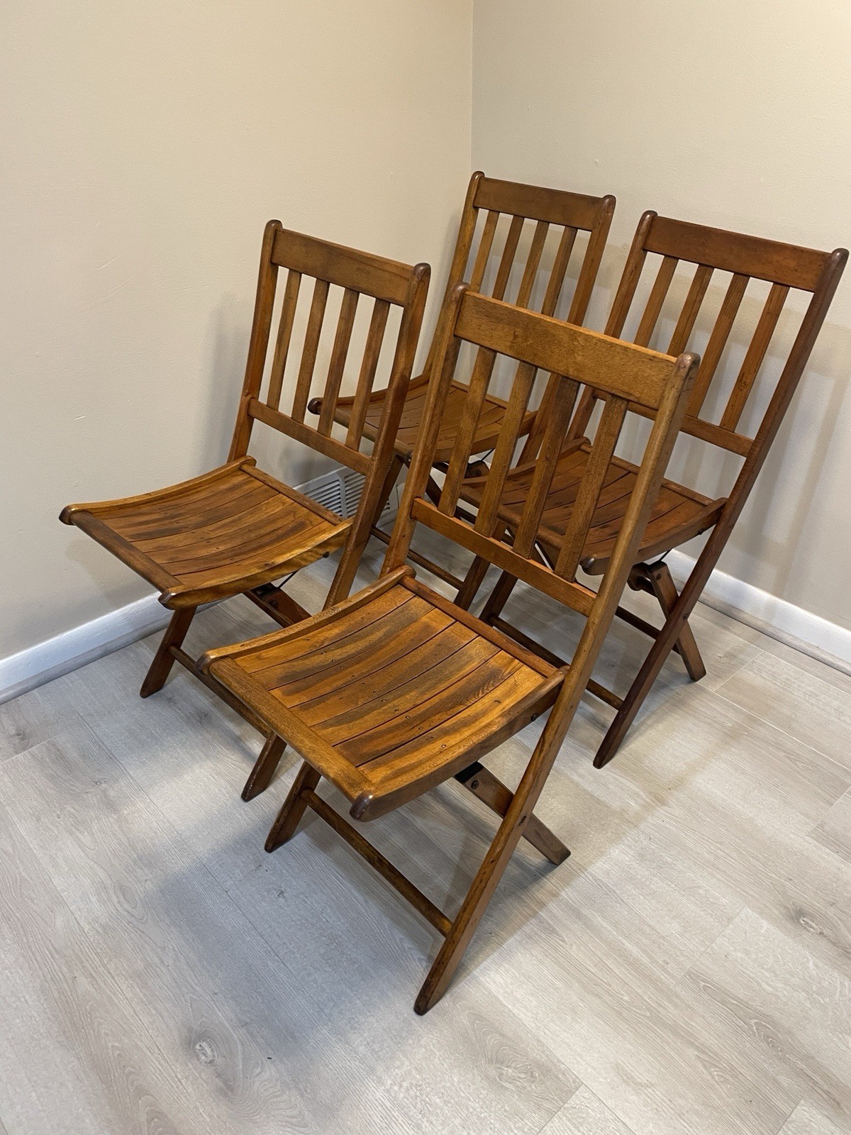 Set of 4 Antique Solid Wood Folding Slat Chairs Curved Seat Vintage MCM Dining