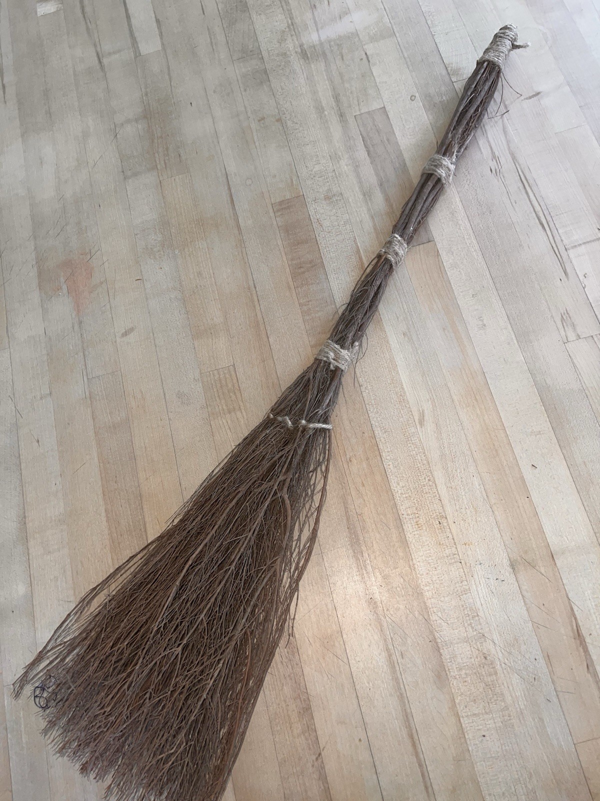 Vintage Handmade Straw Fireplace Hearth Broom Primitive Rustic Country Farmhouse