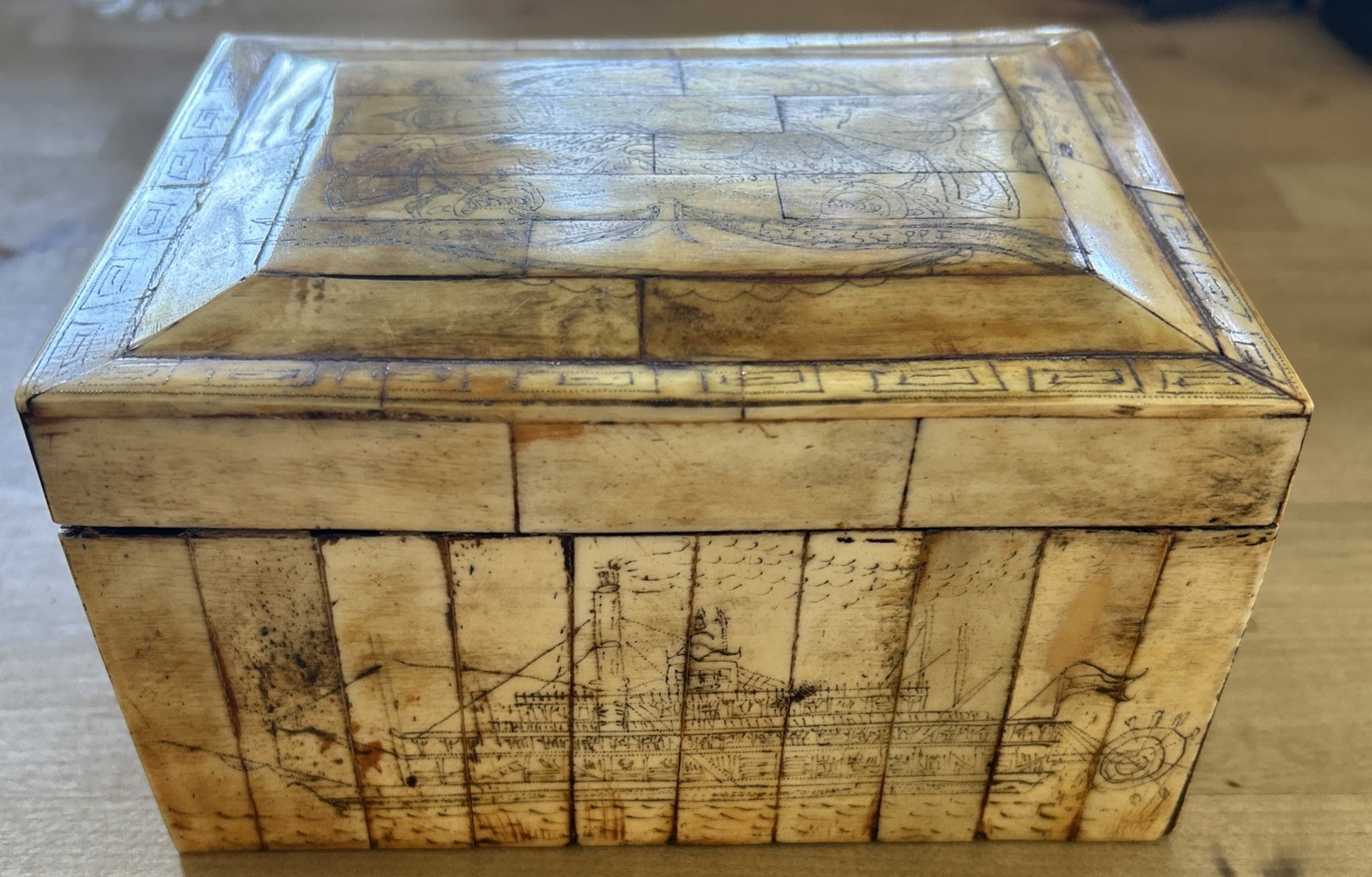 VTG Reproduction Art Scrimshaw CIVIL WAR BONE SCRIMSHAW BOX – VICKSBURG