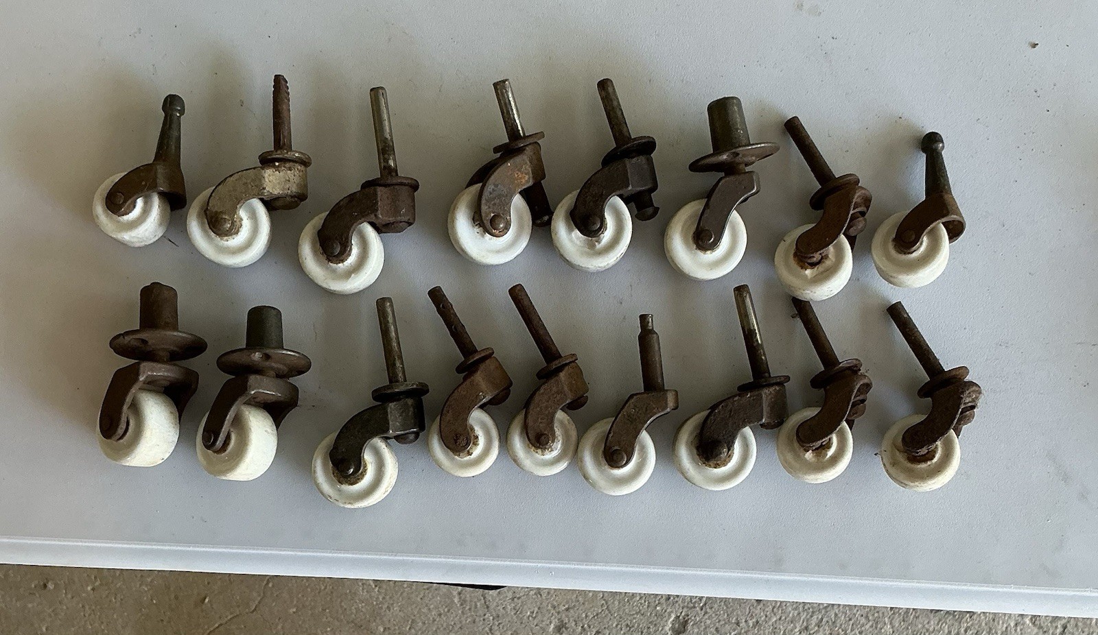 Vintage Antique Porcelain Casters Lot Of 17