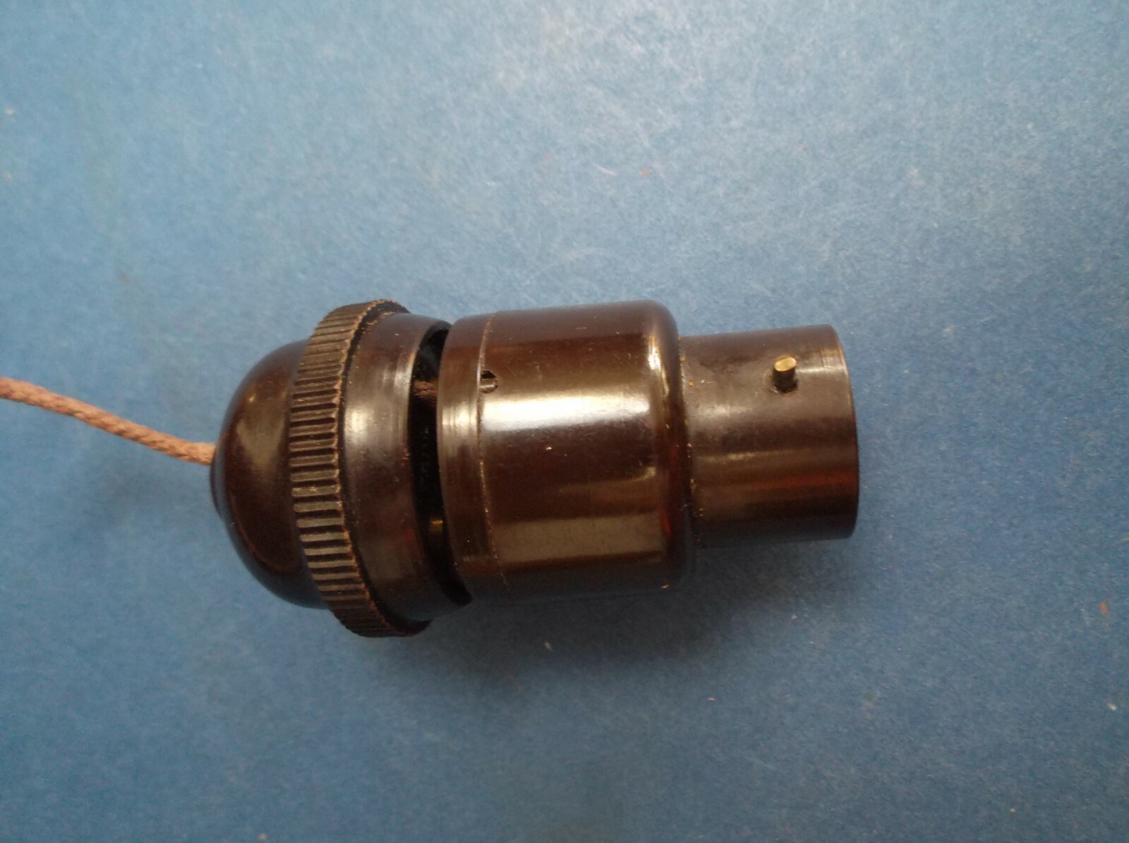Bakelite 30’s 2 Pin Connector made in England Patented 6.5cm long