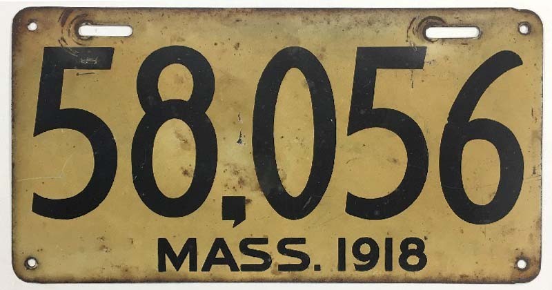 Massachusetts 1918 Shorty License Plate Original Paint Antique Garage Bar Sign