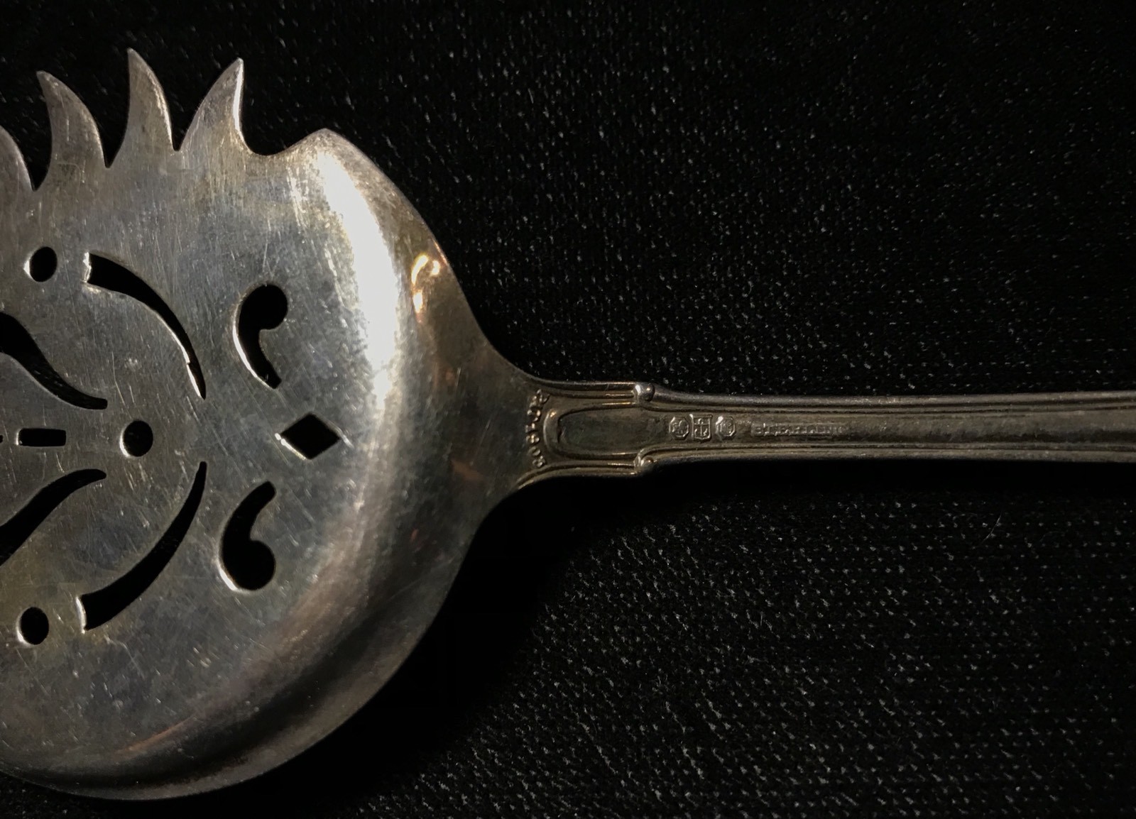 Sterling Silver Flatware – Gorham Villa Norfolk Cucumber Server Mono
