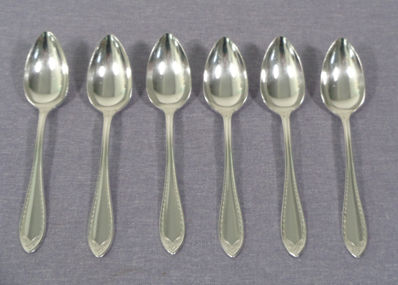 ONEIDA COMMUNITY SILVERPLATE FLATWARE SHERATON SET OF 6 TEASPOONS