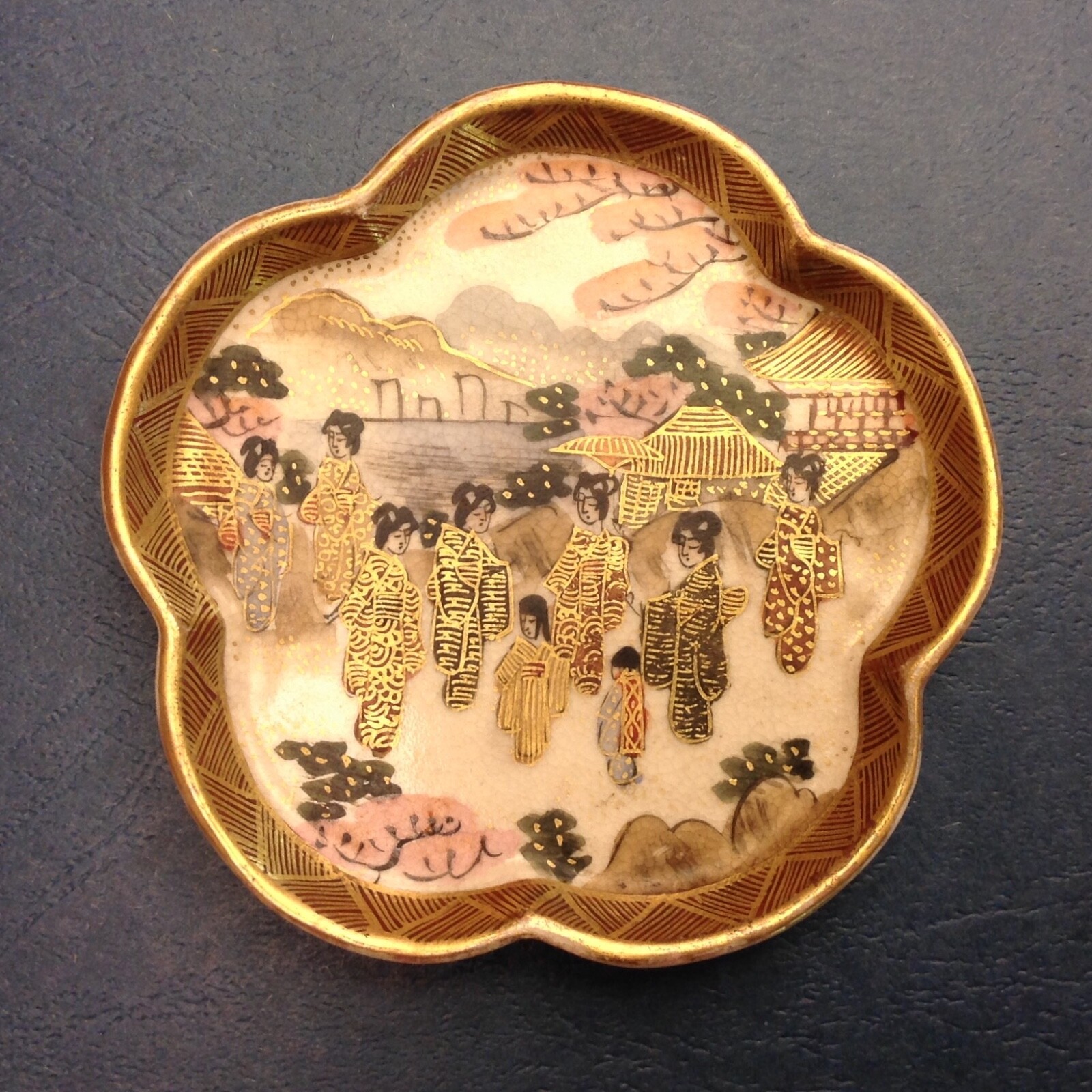 ~ Finely Detailed Antique Hand Painted Japanese Lobed Satsuma Plate / Dish