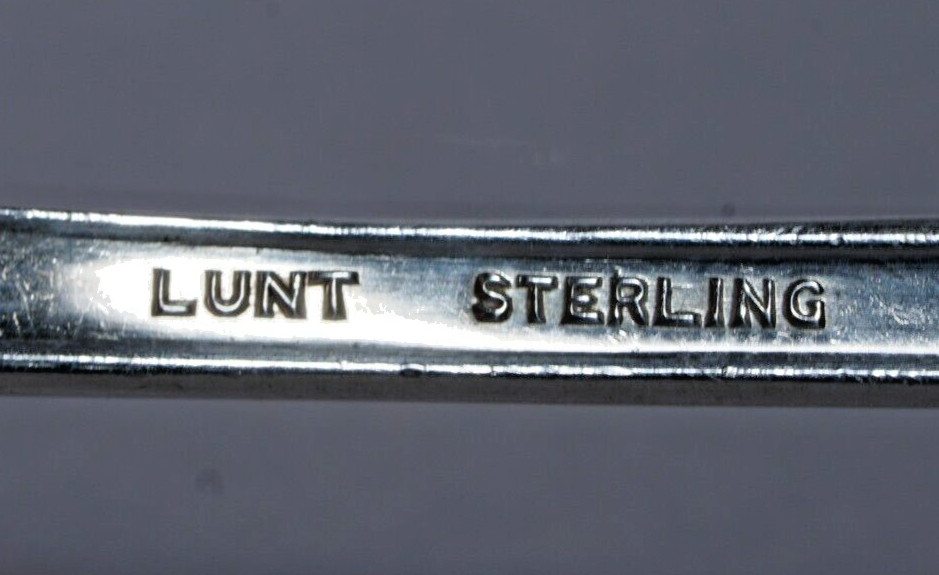 LUNT STERLING Modern Victorian Pattern ICED TEA SPOON, 7.25″ Long, 32g, NO MONO