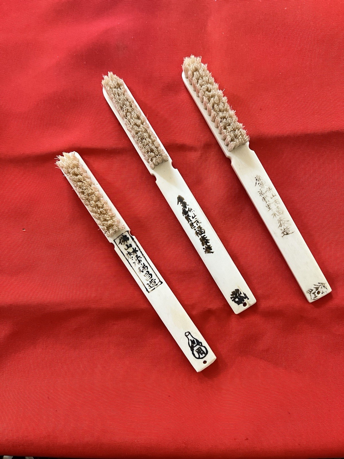3 Antique Chinese Bone And Boar Bristle Tooth Brushes Never Used