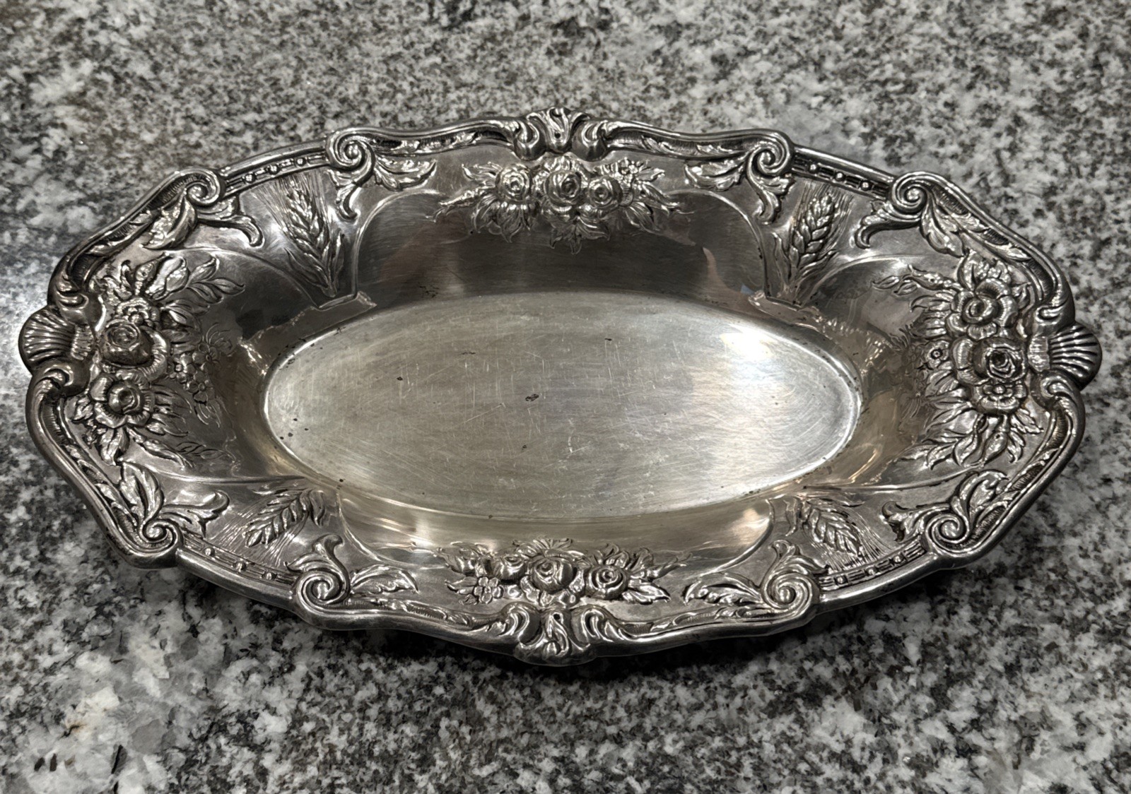 Frank M. Whiting Sterling Silver Floral Oval Dish Tray #1212 Repoussé 294 Grams