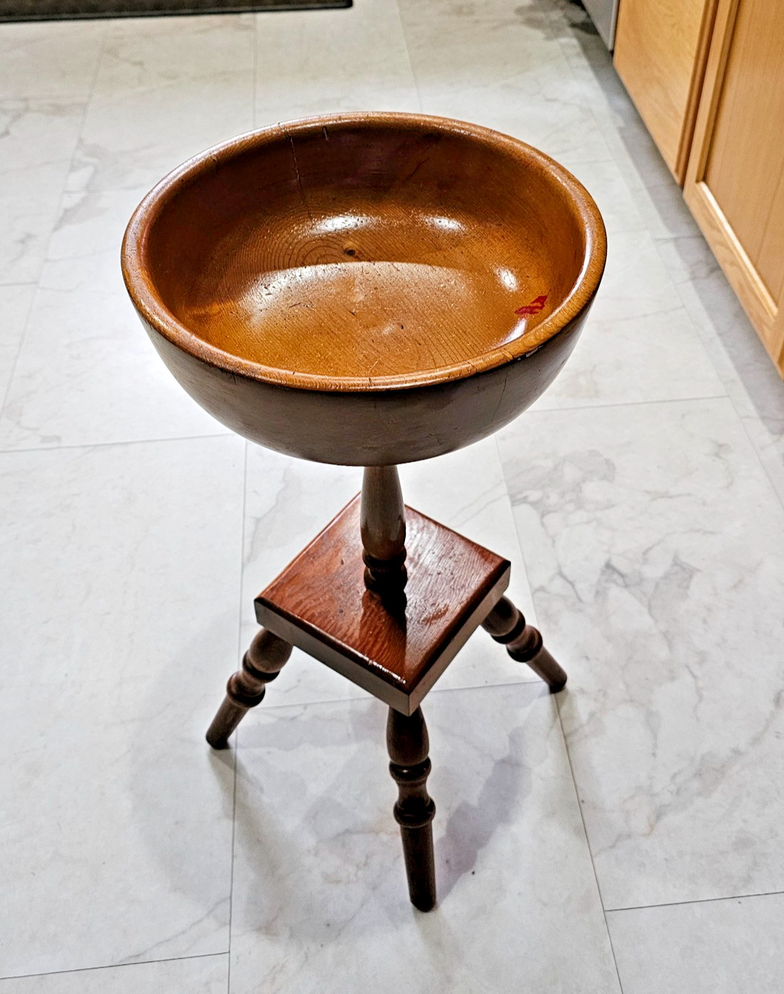Antique Vintage Wooden Yarn or Dough Bowl on Four-Leg Stand 21.5″ Tall