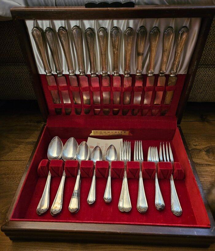 OVB OUR VERY BEST Silverplate Flatware Set 53 Pc In Wooden Case